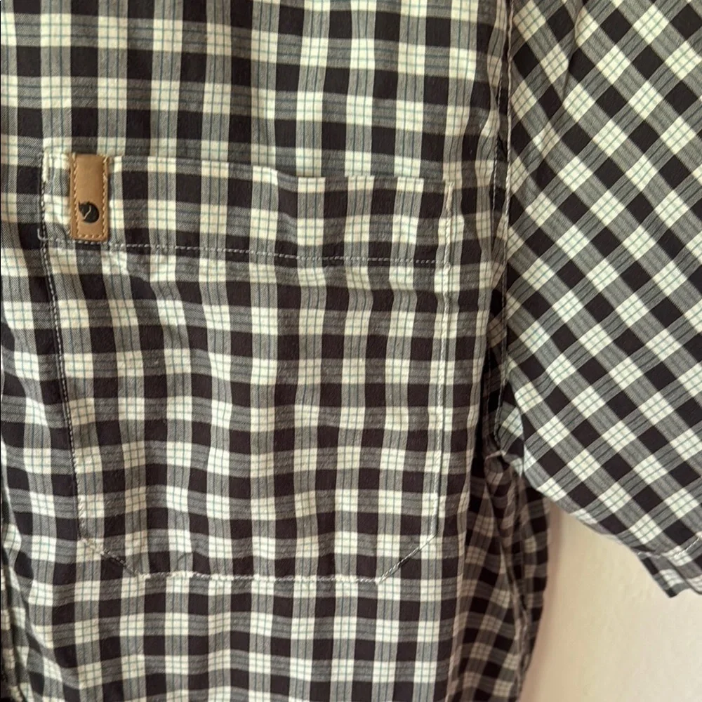 Fjallraven sz M checked plaid High Coast Black white Button Down Shirt